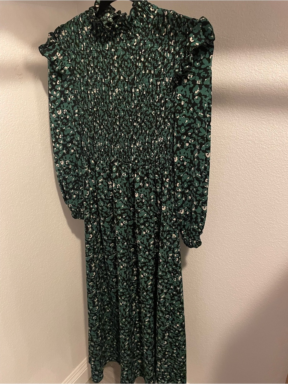 SHEIN Dark Green Floral Smocked Maxi Dress
